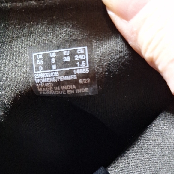 NWT Elegant Clarks Black Suede Women's Boots - Picture 6 of 10